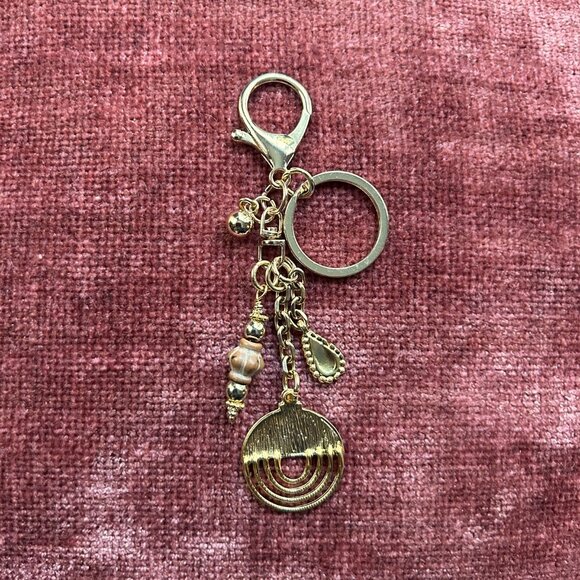 New GOLD CIRCLE Bag Charm Gold Tone - Picture 5 of 8